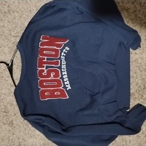 Women's Charlotte Russe cropped crew neck